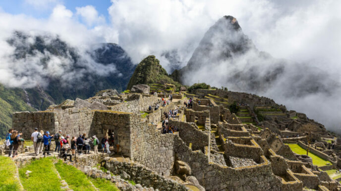 aeroport-nou-langa-machu-picchu,-aproape-de-finalizare.-acces-mai-rapid,-ingrijorari-privind-patrimoniul-inca