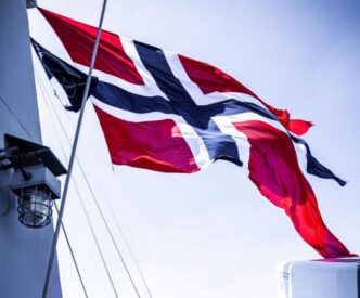 avertismentul-unui-general:-rusia-ar-putea-invada-norvegia-pentru-a-si-proteja-armele-nucleare