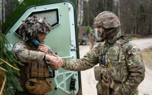 marea-britanie-promite-sa-dubleze-numarul-trupelor-din-norvegia-pentru-a-l-descuraja-pe-putin