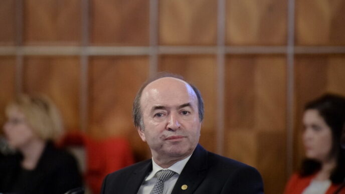 fost-ministru-al-justitiei:-cred-ca-se-va-da-o-decizie-pe-care-societatea-civila-o-va-primi-pozitiv-si-ca-forurile-europene-vor-gasi-solutia-pentru-a-debloca-suma