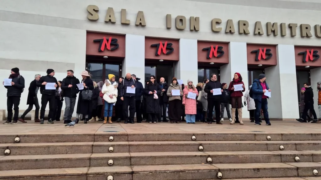 ministrul-culturii-face-un-pas-in-spate-dupa-protestele-actorilor:-a-dispus-incetarea-masurilor-de-control-a-timpului-de-munca-in-institutiile-de-spectacol