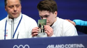 a-scos-poza-cu-parintii-care-au-murit-in-accidentul-aviatic:-am-fost-ghidat-din-ceruri