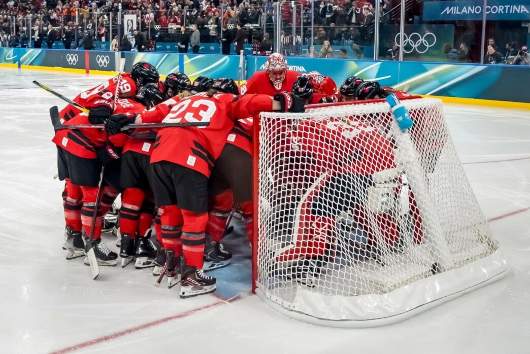 au-fugit-din-satul-olimpic-de-la-milano-si-s-au-mutat-intr-un-hotel-de-5-stele