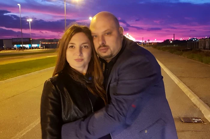 durere-de-neinchipuit-la-priveghiul-lui-sorin-iacob.-sotia-afaceristului-din-vaslui-va-fi-inmormantata-alaturi-de-fetita-–-playtech-stiri