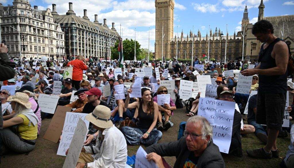 clasificarea-gruparii-palestine-action-drept-organizatie-terorista,-declarata-ilegala-de-o-instanta-britanica