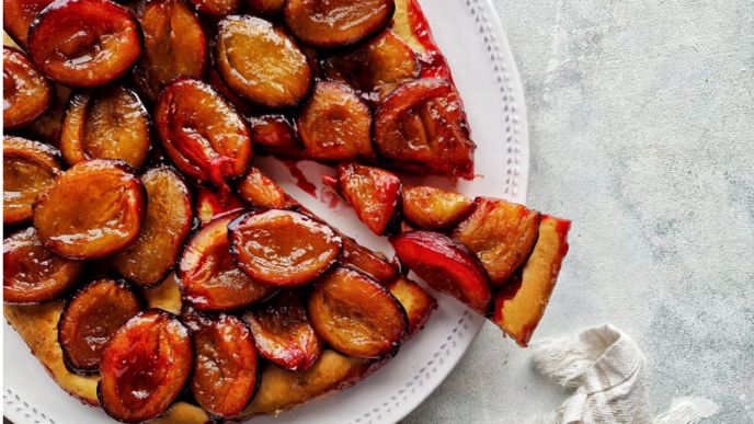 din-secretele-bunicilor-din-ardeal.-lichiul-cu-prune,-o-minune-care-contine-gustul-copilariei