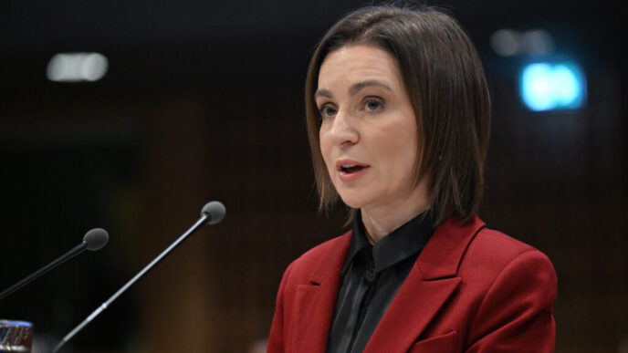 maia-sandu-afirma-ca-ar-trebui-sa-existe-o-coalitie-de-aparare-impotriva-atacurilor-hibride-ale-rusiei:-nu-doar-republica-moldova-este-vizata-de-ele