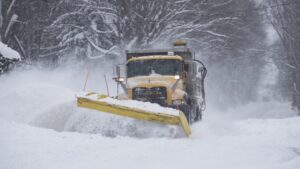 vantul-puternic-a-inchis-partiile-din-sinaia.-telegondola,-suspendata-temporar