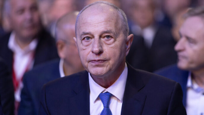 mircea-geoana:-se-rescriu-cartile-pentru-viitoarea-prosperitate-a-natiunilor