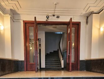 garsoniera-de-115-lei-pe-luna-dispare-din-bucuresti:-noile-preturi-anuntate-de-ciucu