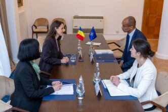 oana-toiu-s-a-intalnit-cu-coordonatorul-special-nato-pentru-amenintari-hibride:-romania-este-un-hub-de-expertiza-cibernetica-pregatit-sa-ofere-solutii-si-lectii-invatate-intregii-aliante
