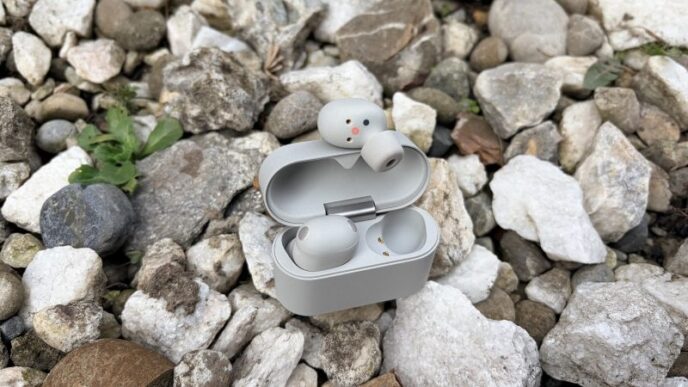 review-sony-wf-1000xm6-–-ar-putea-fi-cele-mai-bune-casti-in-ear-complet-wireless,-dar-povestea-e-mai-complicata-decat-pare-ca-sa-te-rupa-de-realitate