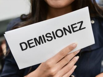 situatia-in-care-demisia-unui-angajat-poate-sa-l-faca-sa-fie-pasibil-de-inchisoare.-regulile-care-trebuie-respectate-cu-sfintenie-(caz-real)