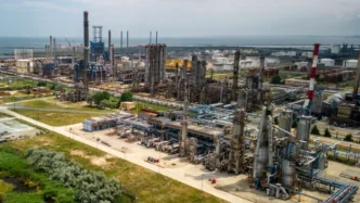 romania-va-ramane-cu-o-singura-rafinarie-de-benzina-si-motorina-functionala-peste-cateva-zile.-ce-se-intampla-cu-celalalte-doua-unitati-din-tara