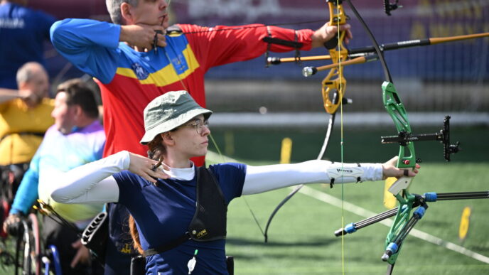 a-facut-dans-sportiv-si-a-ajuns-la-tir-cu-arcul!-anda-arghir-sau-povestea-unei-luptatoare-care-viseaza-la-los-angeles-2028-din-scaunul-cu-rotile:-trebuie-sa-ai-rabdare-cu-tine