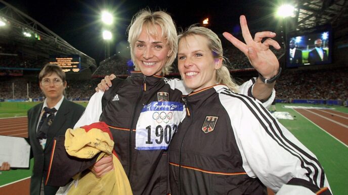 cea-mai-frumoasa-atleta-din-lume-a-explicat-de-ce-au-disparut-10.000-de-prezervative-in-doar-3-zile-in-satul-olimpic