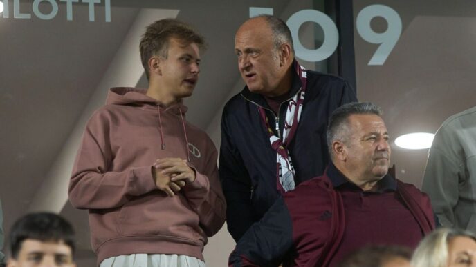 fiul-lui-dan-sucu,-director-in-cadrul-unui-mare-dezvoltator-imobiliar.-matei-sucu-a-renuntat-recent-la-fotbal-pentru-afaceri