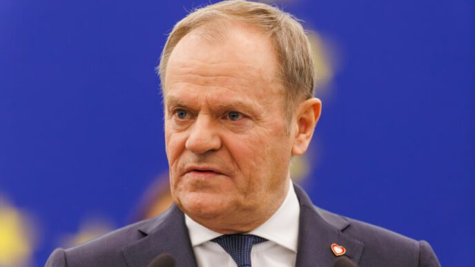 polonia-se-indoieste-de-rolul-frantei-in-orice-plan-nuclear-european-si-sustine-sua