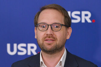 fritz,-la-congresul-usr:-cadourile-electorale-platite-din-datorii-nu-sunt-politica-sociala,-ci-strategie-de-supravietuire”
