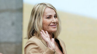 nadia-comaneci-a-luat-primul-10,-desi-a-primit-un-9,90:-cum-a-fost-posibil