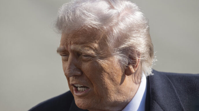 trump-spune-ca-se-asteapta-la-victime-dupa-atacurile-impotriva-iranului,-dar-in-final-va-fi-un-mare-beneficiu-pentru-lume