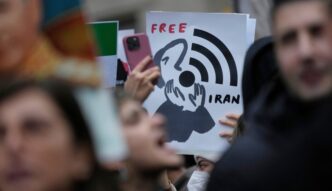 e-timpul-socotelilor:-internetul-din-iran,-la-pamant-dupa-atacuri-cibernetice-in-paralel-cu-loviturile-militare-sua-si-israel