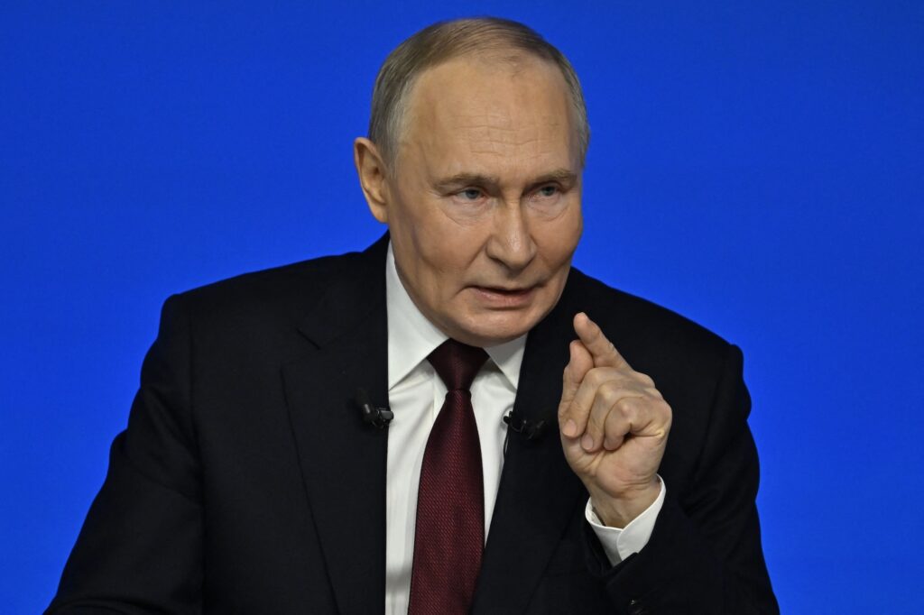 vladimir-putin-acuza-ucraina-de-atacarea-petrolierului-care-a-explodat-si-s-a-scufundat-in-largul-libiei