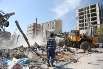 razboi-in-orientul-mijlociu,-ziua-7.-israelul-a-inceput-un-val-de-atacuri-la-scara-larga-impotriva-iranului-/-hezbollah-avertizeaza-locuitorii-israelieni-sa-evacueze-zona-de-frontiera