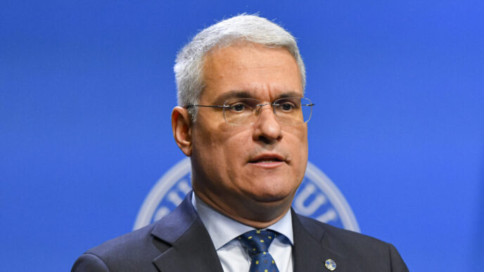 ministrul-investitiilor-anunta-ca-romania-ar-urma-sa-beneficieze-de-3-miliarde-de-euro:-cererea-de-plata-4-din-pnrr-consider-ca-o-vom-primi-integral
