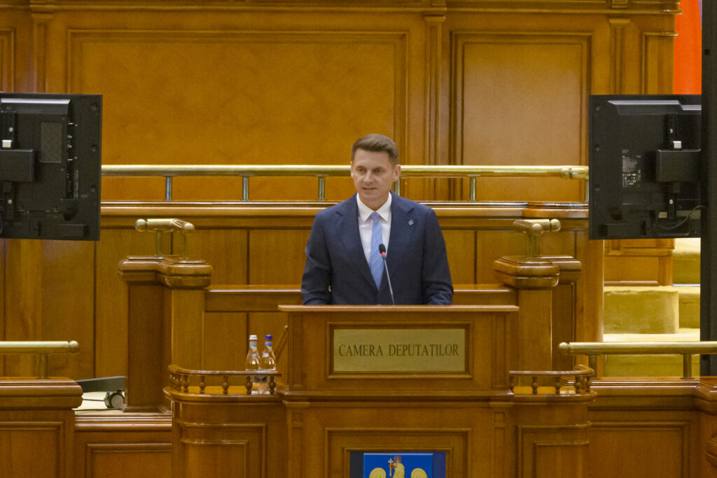 mircea-abrudean,-despre-o-posibila-preluare-a-sefiei-sri:-nu-pot-sa-fiu-ipocrit-sa-spun-ca-as-refuza