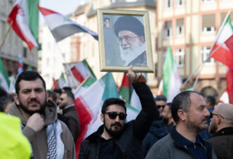 numele-lui-khamenei-va-continua.-un-membru-al-adunarii-expertilor-ofera-un-indiciu-despre-urmatorul-lider-suprem