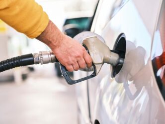 aur-propune-scaderea-tva-la-combustibili.-de-la-21%-la-5%-in-primele-trei-luni,-apoi-la-9%