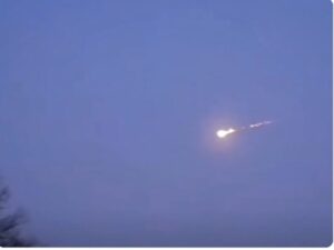 un-meteorit-a-lovit-case-in-europa-esa:-avea-un-diametru-de-cativa-metri”.-video