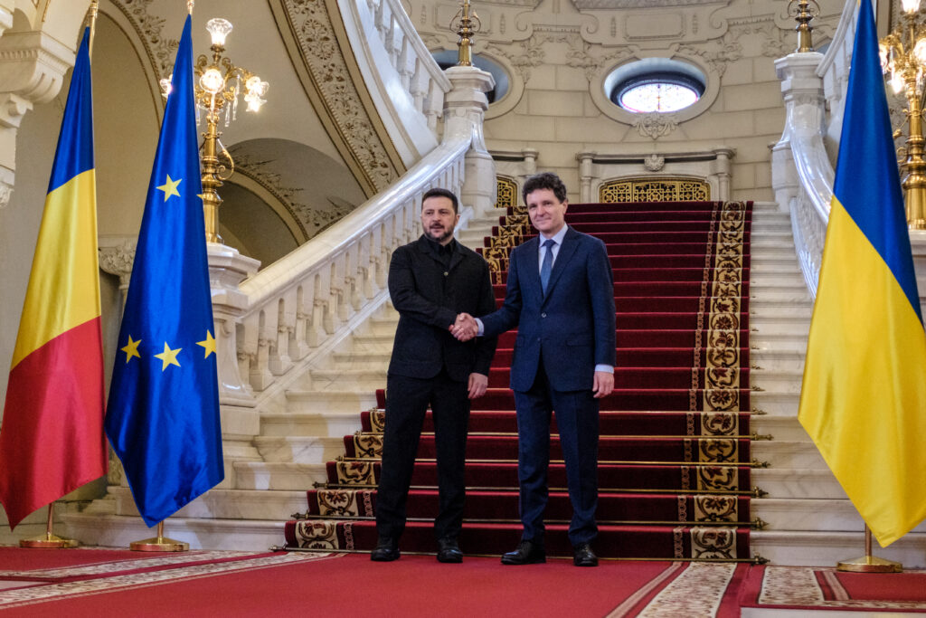 nicusor-dan-si-volodimir-zelenski-sustin-o-conferinta-de-presa-la-palatul-cotroceni-romania-si-ucraina-au-semnat-un-parteneriat-strategic.-video