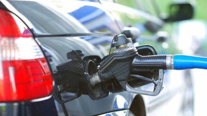 de-ce-va-ramane-motorina-scumpa-tot-anul,-chiar-daca-razboiul-se-incheie.-analiza-care-arata-de-ce-nu-vor-scadea-preturile