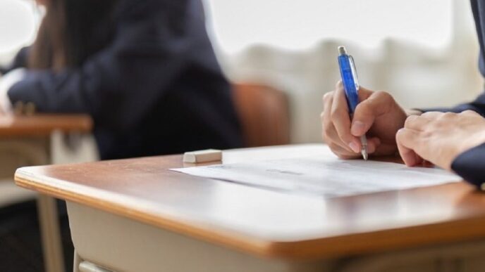 in-cate-scoli-are-loc-simularea-la-bac-anul-acesta.-ministerul-educatiei-vine-cu-noi-precizari