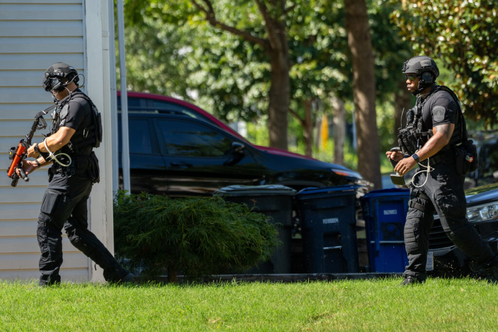 un-ofiter-de-politie-a-fost-ranit-intr-un-atac-armat-la-washington