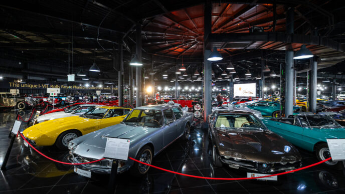 tiriac-collection,-locul-unde-tot-mai-multi-pasionatii-de-automobile-din-intreaga-lume-vin-sa-descopere-modele-auto-legendare