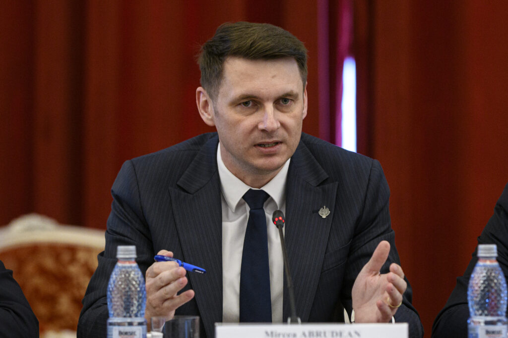 mircea-abrudean:-romania-obtine-penultimul-aviz-favorabil-pentru-aderarea-la-ocde!-un-semn-clar-de-incredere-al-organizatiei”