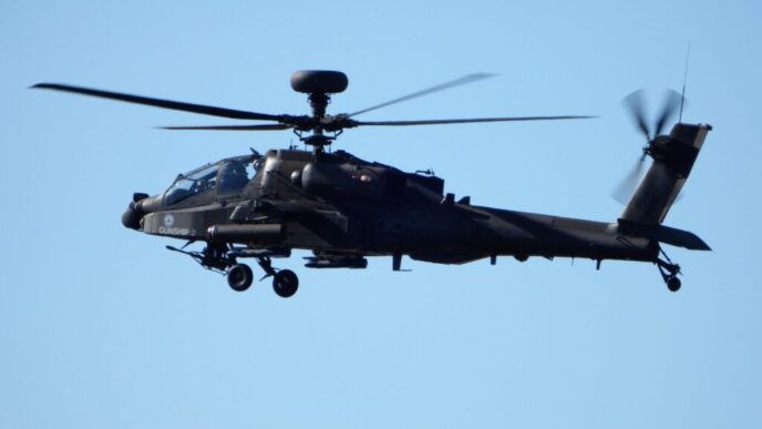 un-elicopter-american!-trageti!-trageti!-/-barbati-inarmati-din-iran-au-tras-asupra-elicopterelor-americane-implicate-in-misiunea-de-salvare-a-pilotului-disparut-in-atacul-iranian