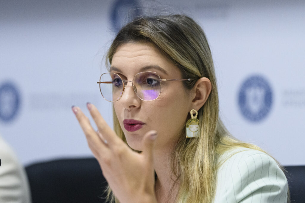 alti-doi-padurari-batuti-de-hotii-de-lemne.-ministra-mediului-cere-bodycamuri-pentru-tot-personalul-silvic