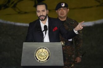 presedintele-statului-el-salvador-ironizeaza-legea-prin-care-germania-interzice-tinerilor-sa-plece-din-tara-mai-mult-de-trei-luni:-democratie-deplina
