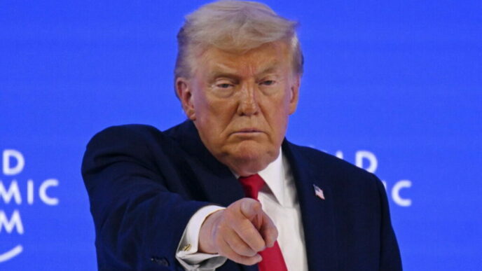 presedintele-trump-ameninta-iranul,-din-nou:-deschideti-stramtoarea-sau-veti-trai-in-iad