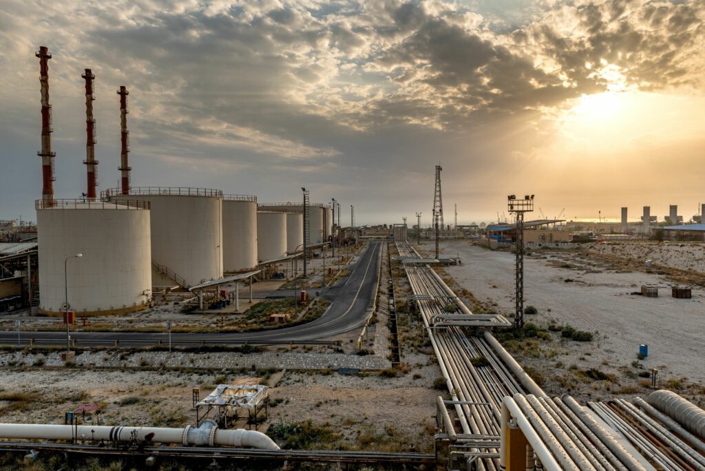 israelul-a-lansat-un-nou-atac-asupra-uzinei-petrochimice-south-pars-din-iran