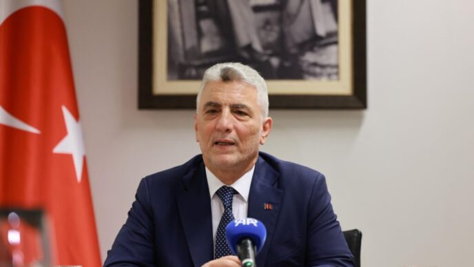 turcia:-nato-nu-este-obligata-sa-intervina-pentru-redeschiderea-stramtorii-ormuz