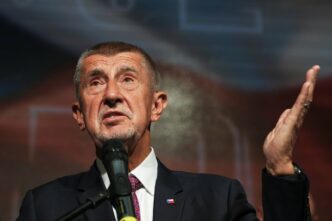 premierul-cehiei-isi-declara-sprijinul-pentru-viktor-orban-inainte-de-alegerile-din-ungaria