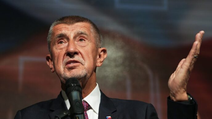 premierul-cehiei-isi-declara-sprijinul-pentru-viktor-orban-inainte-de-alegerile-din-ungaria