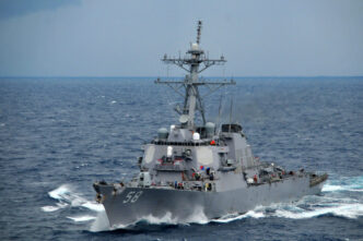 distrugatoarele-americane-au-intrat-in-stramtoarea-ormuz