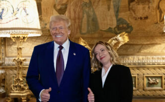 trump-o-critica-pe-giorgia-meloni:-ea-e-inacceptabila.-credeam-ca-are-curaj,-m-am-inselat