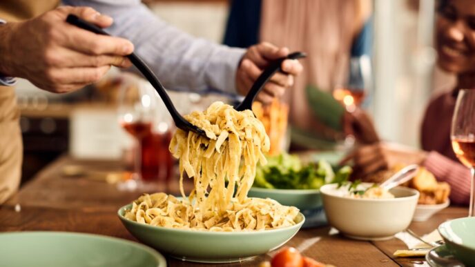 paste-bolognese-mai-gustoase,-daca-adaugi-un-ingredient-in-sos.-reteta-dureaza-doar-30-de-minute